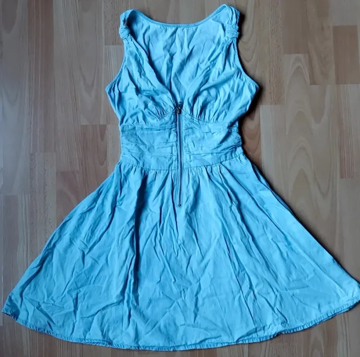 Robe bleue claire S/M - photo numéro 3