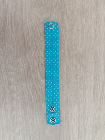 Attache masque en tissu