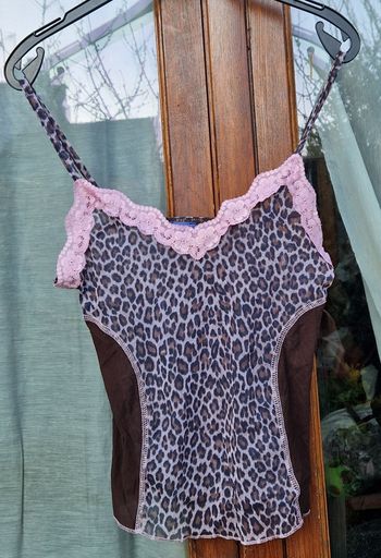 Top léopard Sourcing – dentelle rose – T3 (M/L) fabriqué en France