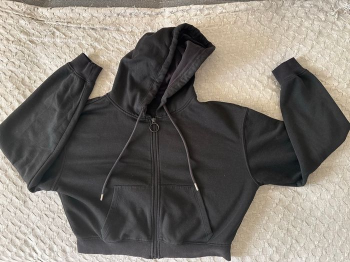 Pull capuche - photo numéro 2