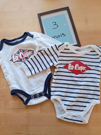 Bodies manches longues taille 3mois Marque Lee Cooper très bon état