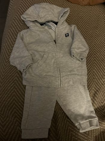 Training gris Obaibi 6 mois