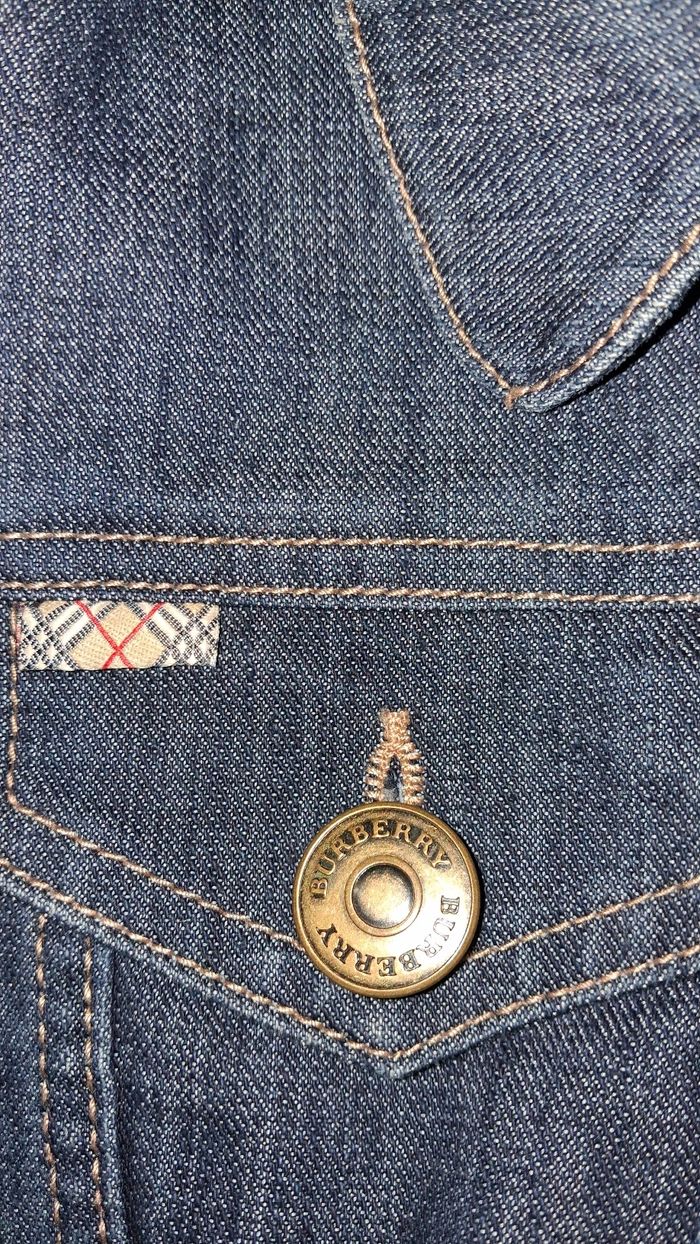 Veste Burberry. Jean bleu. M - photo numéro 7