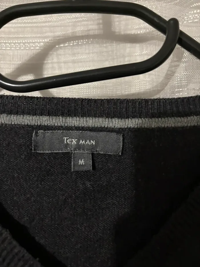 Pull gris col V - photo numéro 5