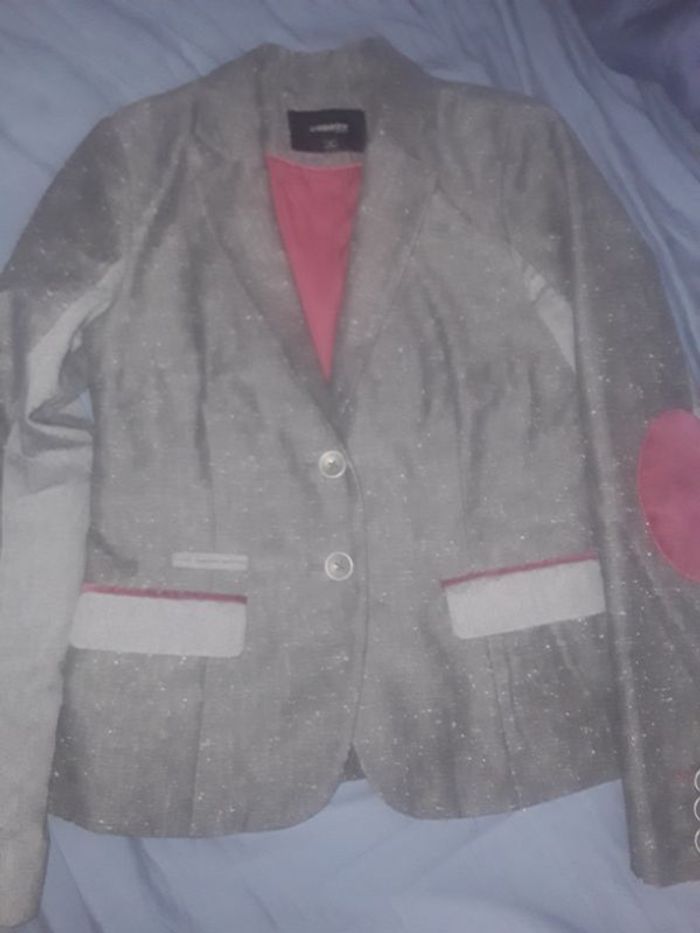 Très jolie veste courte Bonobo