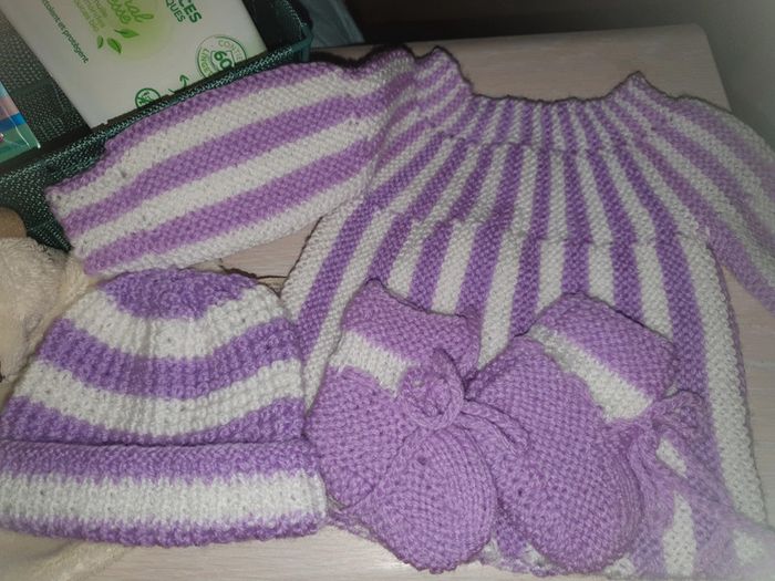 Panier cadeau Layette prema lilas et blanc - photo numéro 3