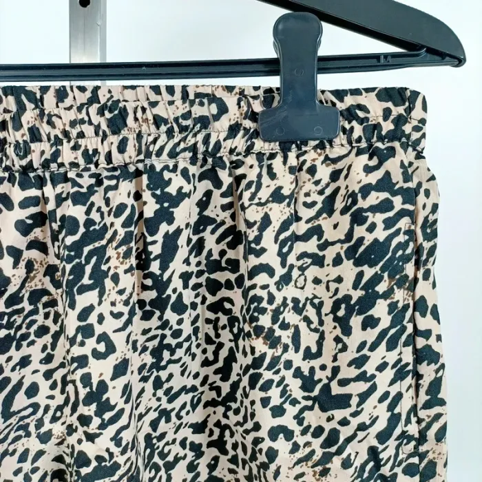 Short fluide imprimé léopard beige noir taille 42 - Tissia A1033 - photo numéro 3