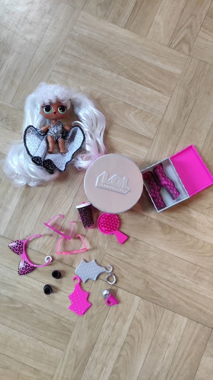 Poupée LOL