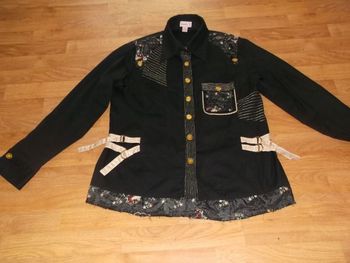 Veste GIANI F fluide noire et multicolore décos dorées "soirée" taille 44 TBE