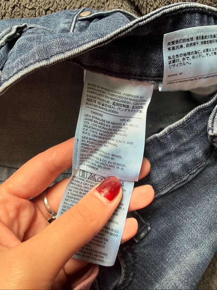 Jeans Levi Strauss  Taille 42 - photo numéro 4