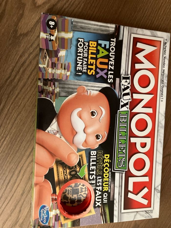 Monopoly faux billets.