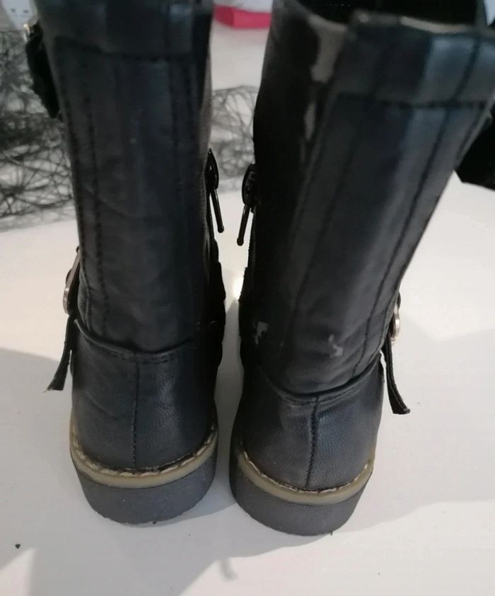 Bottes T 24 abîmé 👧🏻 - photo numéro 9