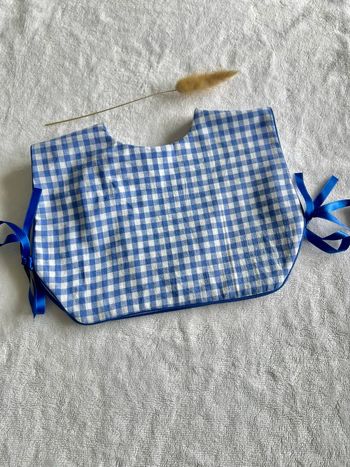 Bavoir plastron en coton Vichy taille 3-6 mois