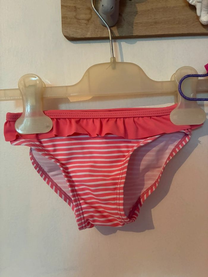 Lot de 2 bas de maillots de bain, LOL surprise. - photo numéro 2
