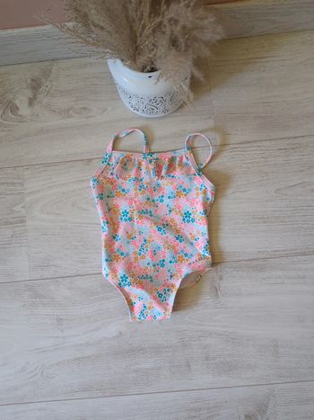 Maillot de bain taille 18 mois