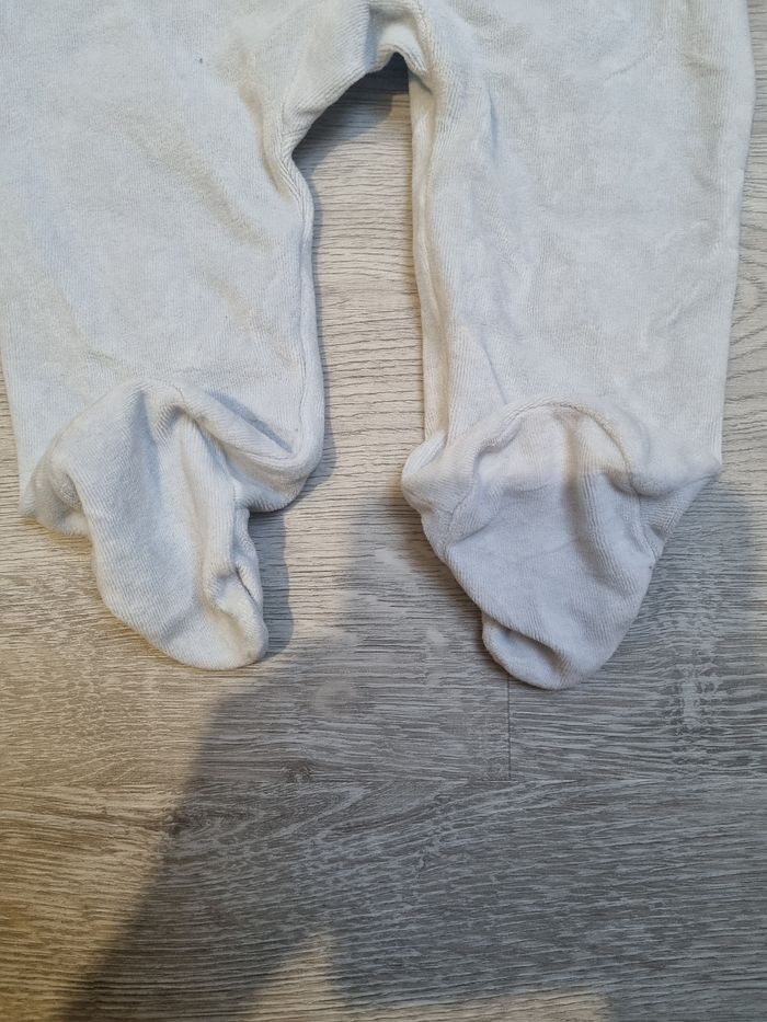 Pyjama taille 6 mois tres bonne etat - photo numéro 4