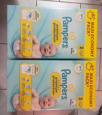 234 couches Pampers taille 2