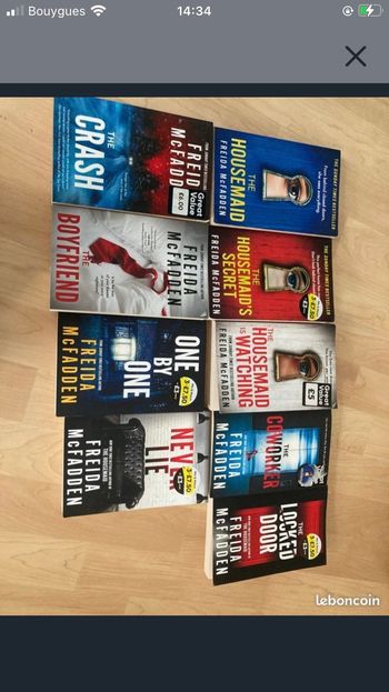 Lot livres Freida Mcfadden