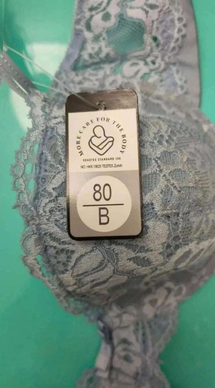 Soutien-gorge - photo numéro 3