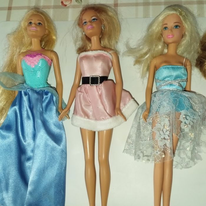 Barbies - photo numéro 3