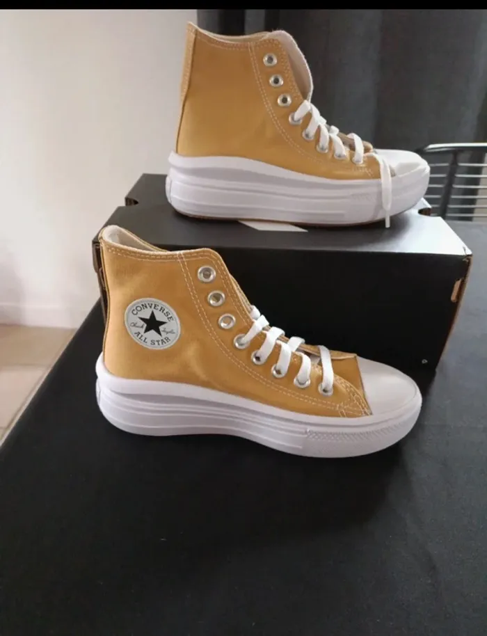 Baskets converse a plateforme - photo numéro 2