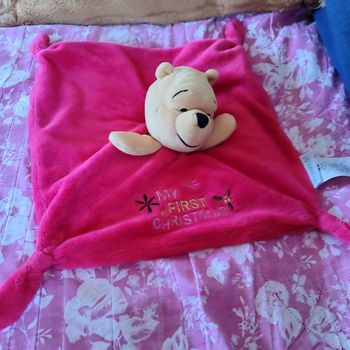 Doudou Winnie l'ourson Disneyland 
