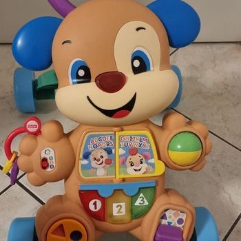 Etat neuf 🥰🎉🎉 superbe trotteur avec activités  (servi 2 fois )🤩😍🤩😍👌