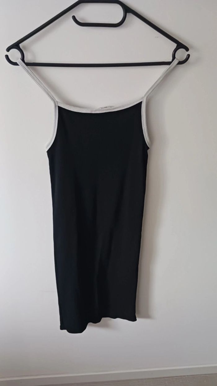 Robe noir Stranger things 14 ans H&M - photo numéro 2