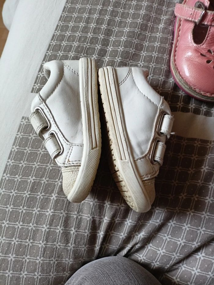 Chaussures taille 21 - photo numéro 4