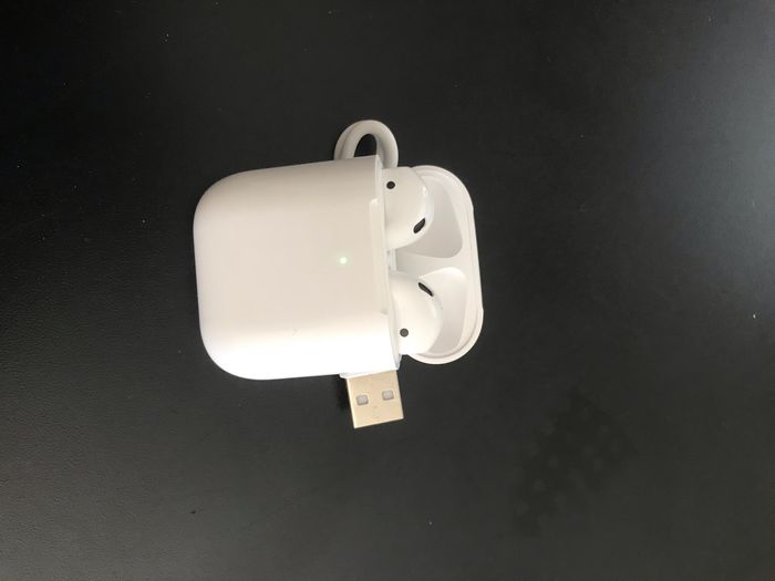 AirPods - photo numéro 2