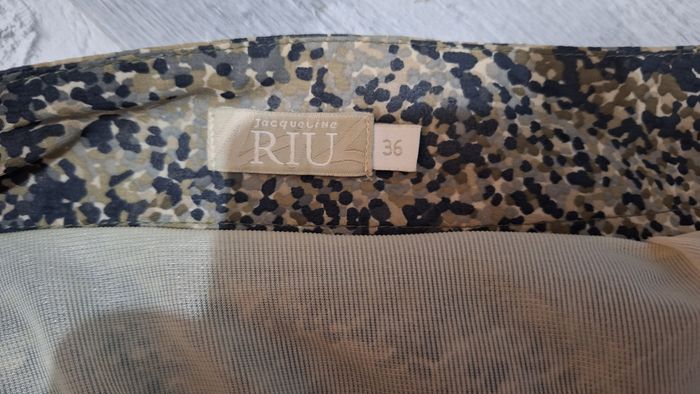 Jupe a froufrou taille 36 bon etat - photo numéro 4