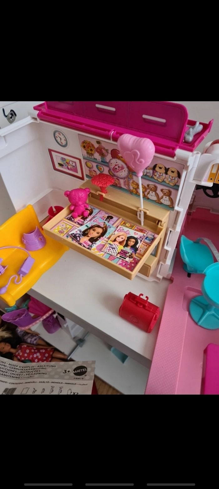 Ambulance Barbie - photo numéro 5
