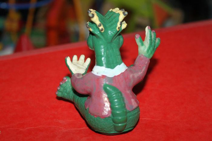 disney dinosaur Jim henson 90' sinclair family (maman dinosaure) disney - photo numéro 3