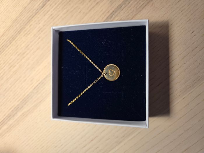 Collier en forme de coeur - photo numéro 1