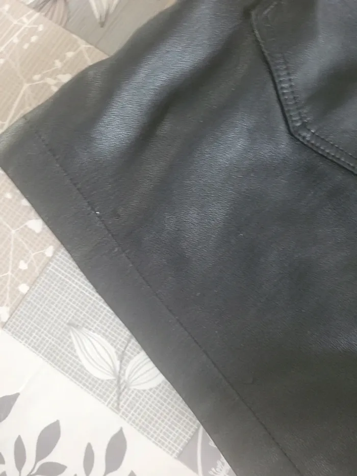 Short en cuir kiabi 10 ans - photo numéro 4