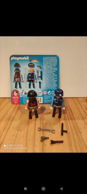 Playmobil 5878 duo de policier et voleur