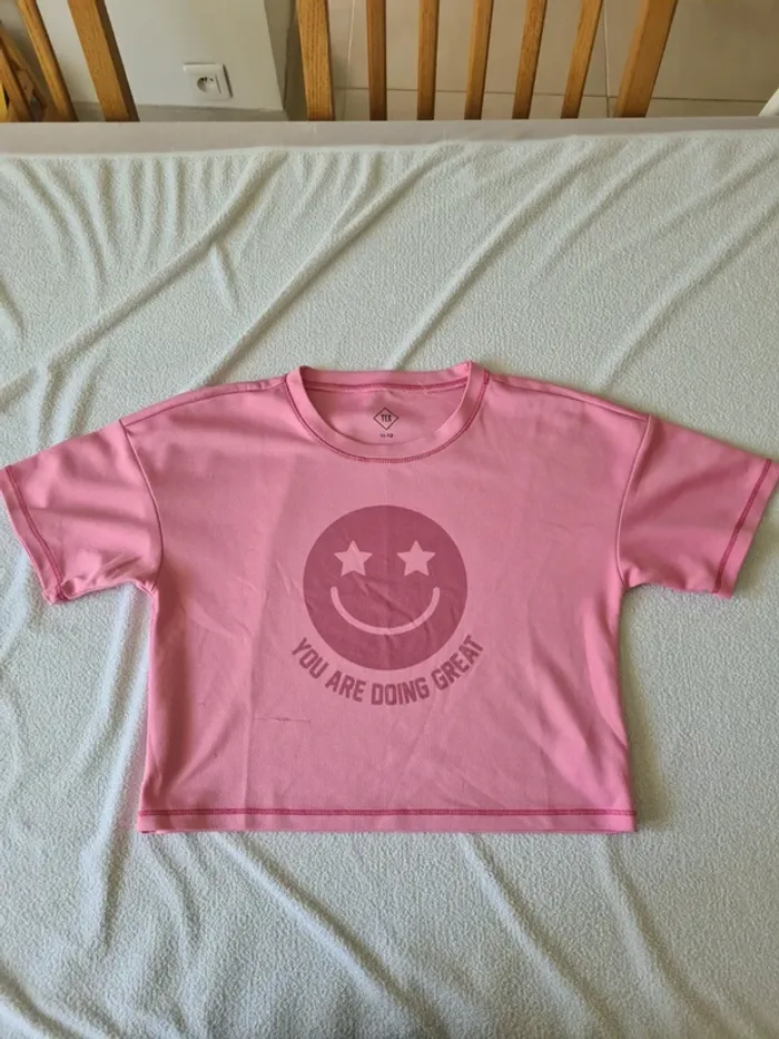 Lot de 13 vêtements (12 t-shirts et 1 legging) - photo numéro 13