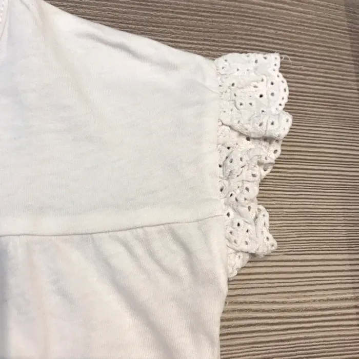 Lot de 2 Tshirts MC blanc 24 mois tbe - photo numéro 2