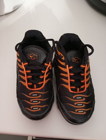 Basket style tn taille 27