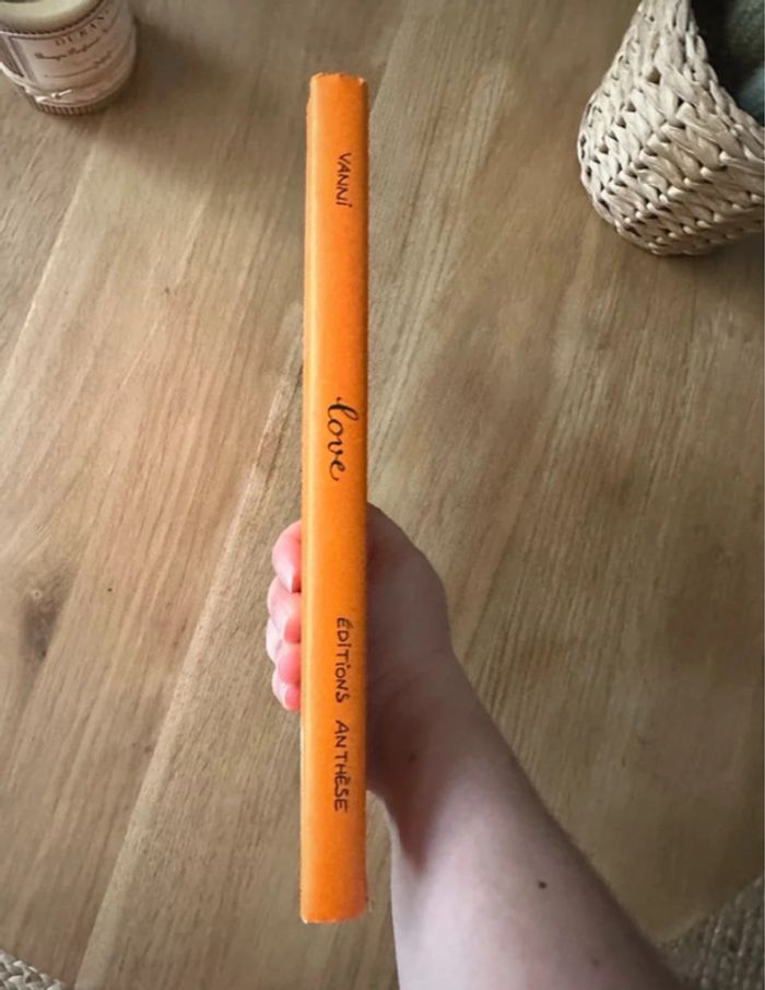 Livre Love écrit par Vanni - photo numéro 2