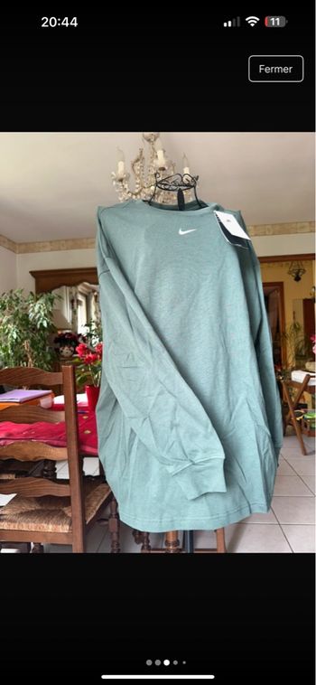 Sweat/tee shirt à manches longues NIKE vert kaki