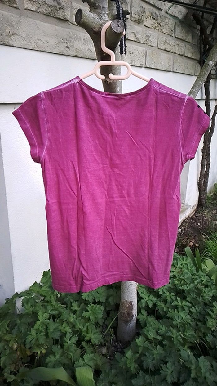 Tee-shirt imprimé couleur rose foncé - photo numéro 2