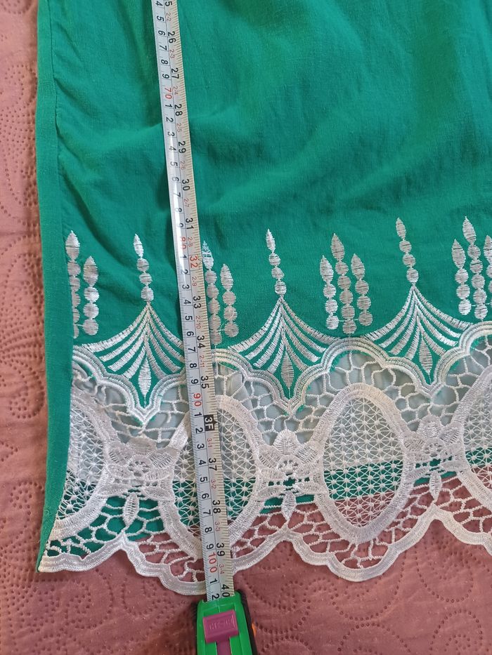 Robe vert dentelle femme pani fani
taille 52 - photo numéro 8