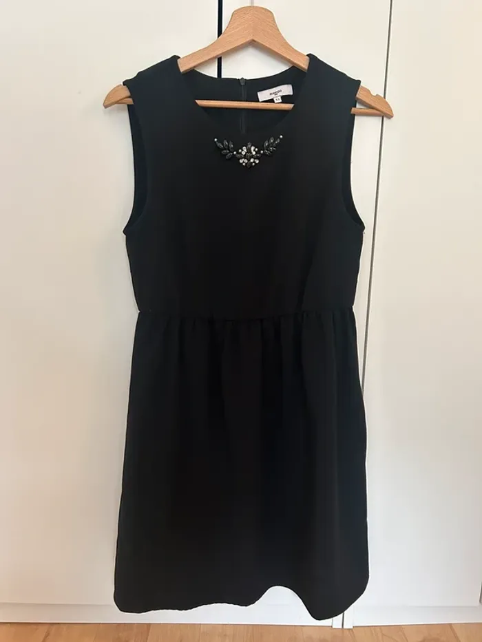 Robe noire chic