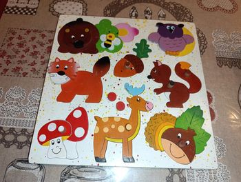 Adorable puzzle en bois enfant en très bon état
