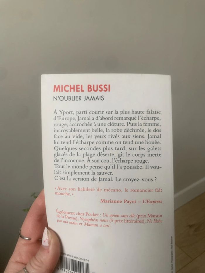 • Bussi ~ N’oublier jamais • - photo numéro 6