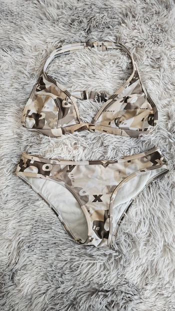 Maillot de bain. 2 pièces / très bon état