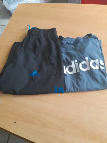 Adidas 5/6ans