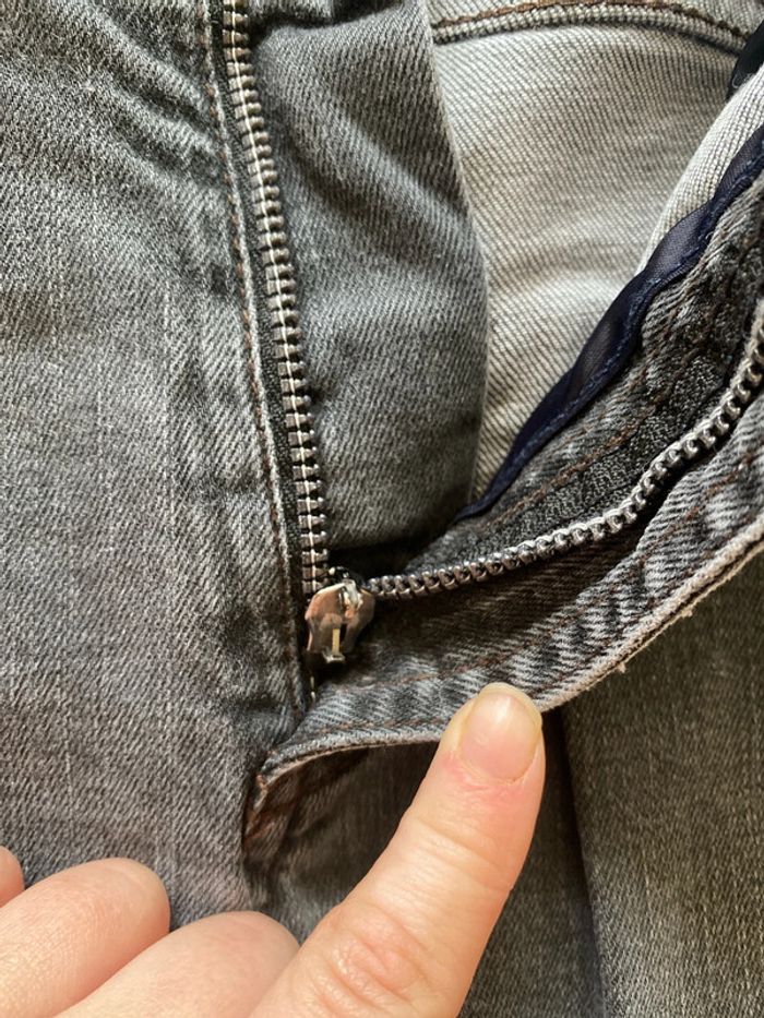 Jean homme Zara, taille 38 - photo numéro 3