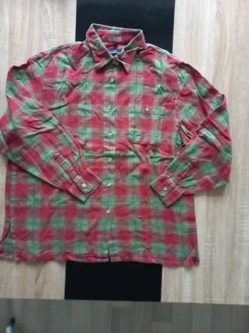 Chemise à carreaux T46
